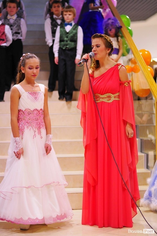 У Луцьку відбувся «Бал у Попелюшки»