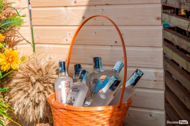 Довершений смак і натуральність: волинську горілку презентували на інвестиційному форумі*