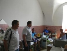 Волинські посадовці «проінспектували» госпіталь, де лікуються солдати. ФОТО