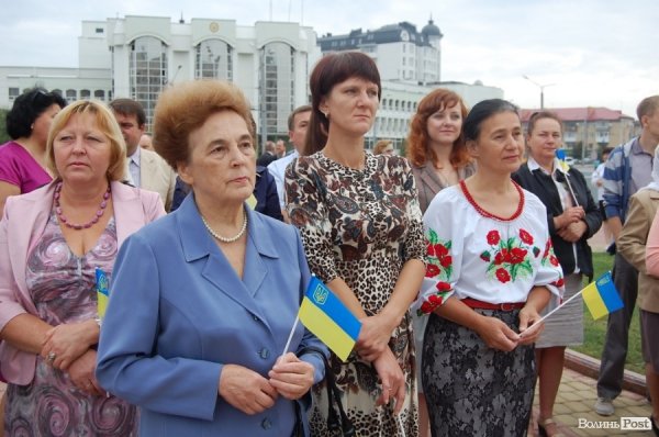 У День Прапора губернатор Волині говорив про місце України в Європі. ФОТО