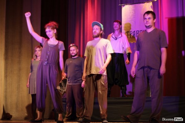 «Не ми почали цю війну, але наш обов'язок її завершити». Річниця Іловайської трагедії. ФОТО