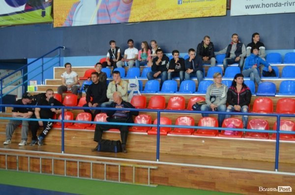 У Луцьку стартував ювілейний чемпіонат світу WPA з пауерліфтингу. ФОТО 