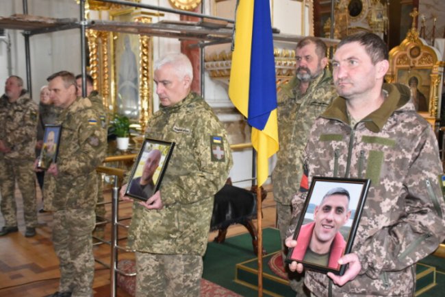 День скорботи: лучани віддали останню шану трьом Героям