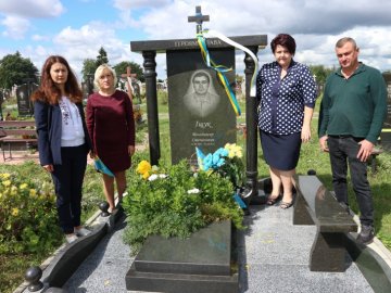 Іловайська трагедія: у громаді поблизу Луцька вшанували загиблих бійців. ФОТО