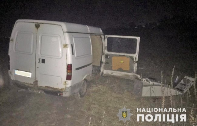 Іноземцям, що вкрали термінал з банку у Луцьку, «світить» тюрма