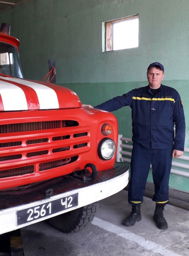 На Волині односельчани допомогли врятувати рибалку, що з останніх сил тримався за човен