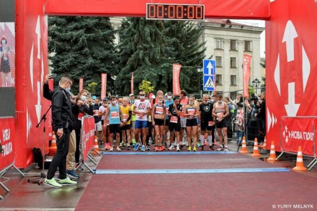 Перша з двох тисяч: волинська легкоатлетка перемогла на змаганнях у Польщі. ФОТО