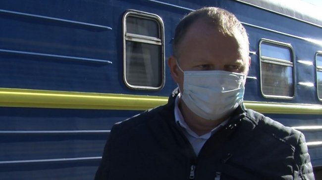 На вокзалі у Луцьку двоє пасажирів без COVID-сертифікатів відмовилися залишати вагон