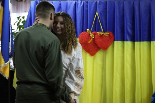 На Волині військовий та його обраниця взяли шлюб за одну добу. ФОТО