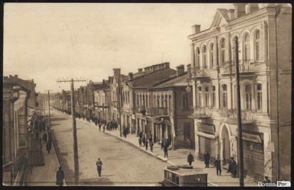 У Луцьку продають старий готель