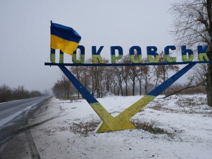 Росія підтягує резерви до Покровська, - Сирський