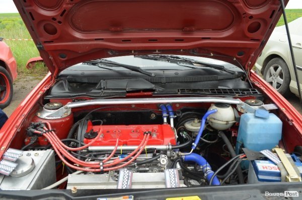 Під Луцьком визначили переможця з дрег-рейсінгу. ФОТО