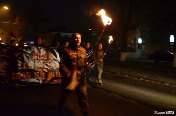 У Луцьку відбулася смолоскипна хода на честь річниці УПА. ФОТО. ВІДЕО