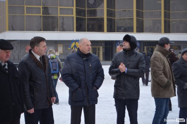 Ланцюг єднання в Луцьку. ФОТО