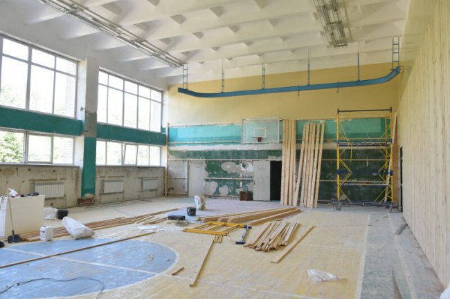 У Луцьку активно ремонтують школи. ФОТО