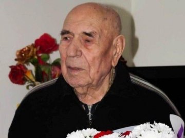 Відзначив 102-річчя: волинянин розповів про свої секрети довголіття