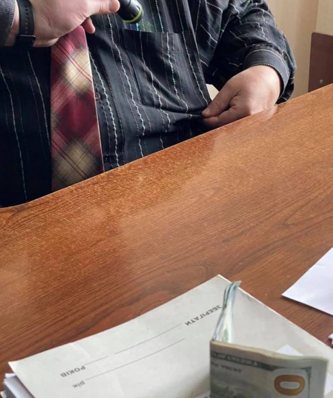 Адвокату Віктору Шостаку, якого спіймали на хабарі, оголосили про підозру