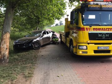 У Польщі молодий українець за кермом елітної автівки потрапив у аварію. ФОТО