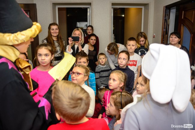 «Головне – нас не забувають»: компанія «СКФ Україна» влаштувала для дітей загиблих воїнів новорічну казку. ФОТО*