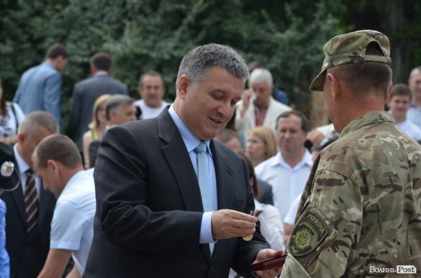 У Луцьку Яценюк нагородив бійців батальйону «Світязь». ФОТО