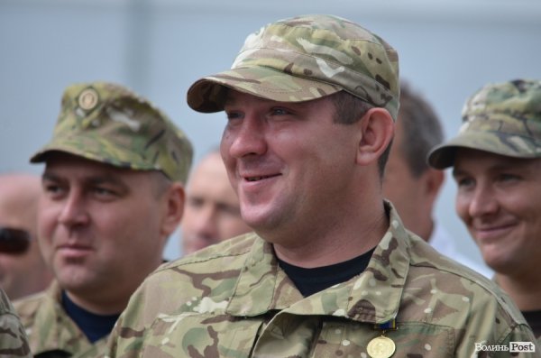 У Луцьку Яценюк нагородив бійців батальйону «Світязь». ФОТО