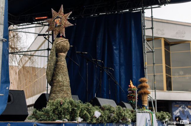 У центрі Луцька – різдвяний фестиваль. ФОТОРЕПОРТАЖ