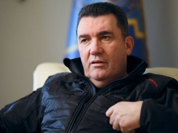 Росіяни не можуть взяти Бахмут 10 місяців, –  Данілов