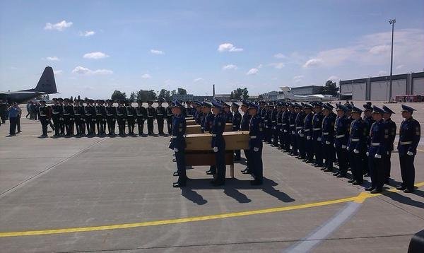 До Нідерландів вилетіли літаки із тілами пасажирів Boeing. ФОТО