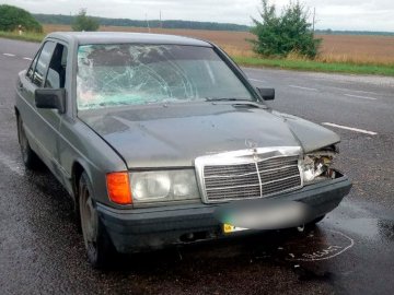 На Волині «мерс» зіткнувся з підводою: є потерпілий
