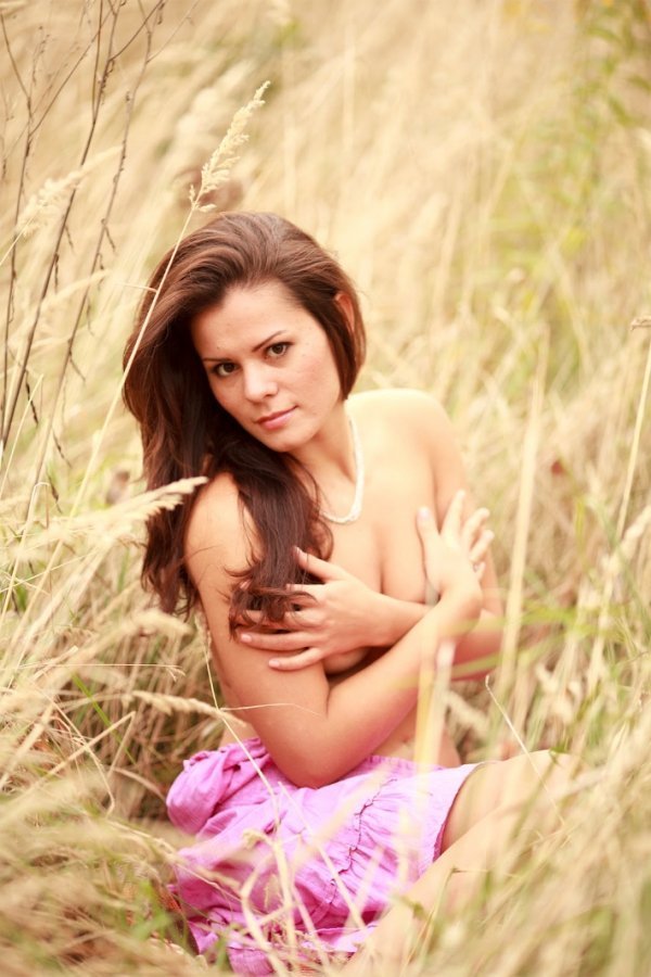 Українська дівчина-інвалід знялася оголеною. ФОТО