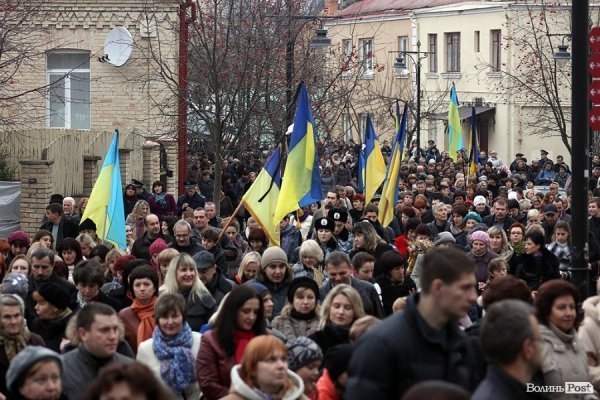 Як Луцьк вшановував жертв Голодомору. ФОТО