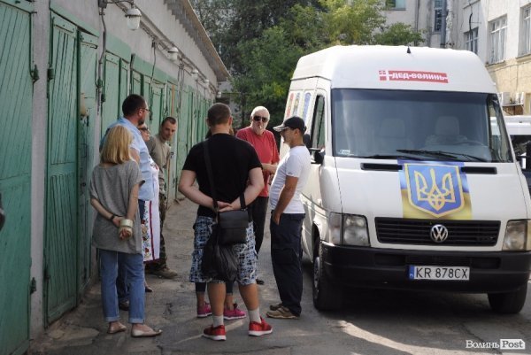 Допомога від населення зменшилась, але ми не можемо кинути солдатів, - волинські волонтери. ФОТО