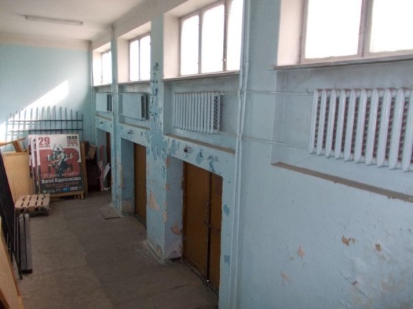 Грибок, корозія і дірявий дах: яким продали кінотеатр «Промінь». ФОТО