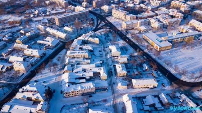 Засніжений Луцьк показали з висоти. ФОТО