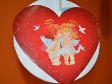 Розіграші, подарунки, вечірка: день закоханих у «ПортCity»