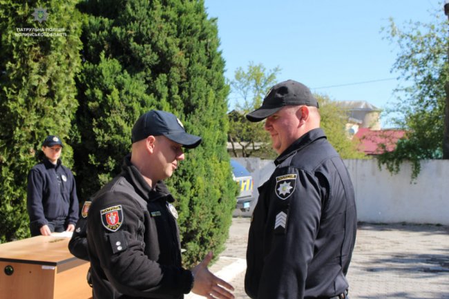 У Луцьку нагородили патрульних, які брали участь у війні з Росією. ФОТО