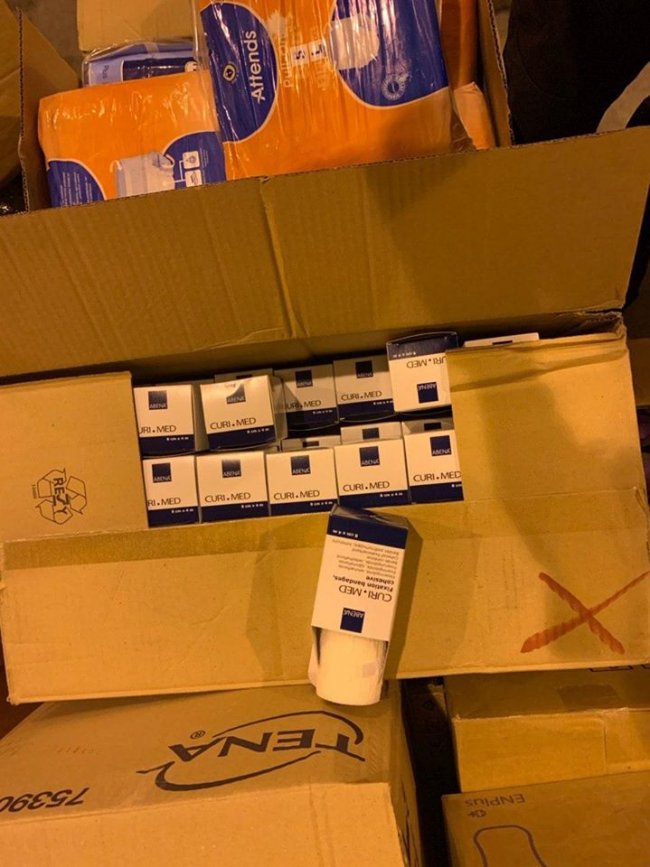 На «Ягодині» в автівці знайшли контрабандний товар норвезької компанії. ФОТО