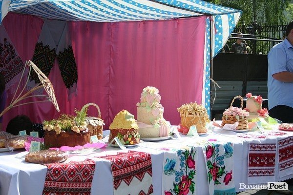 На Театральному майдані виставка-ярмарок ПТУ