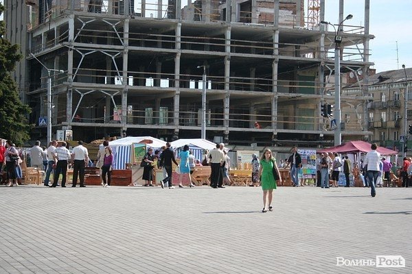 На Театральному майдані виставка-ярмарок ПТУ