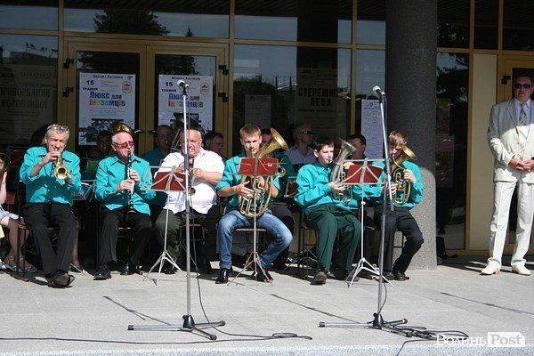 На Театральному майдані виставка-ярмарок ПТУ