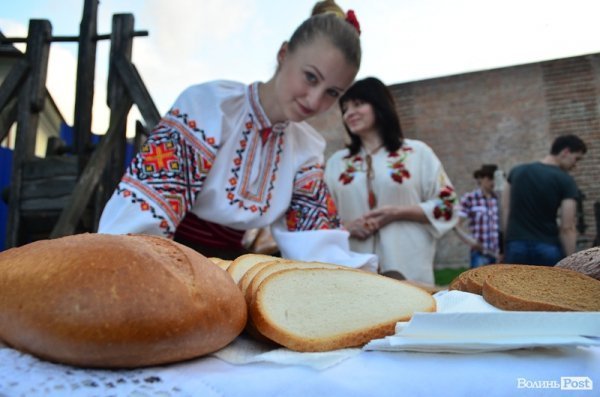 «Ніч у Луцькому замку-2013» стартувала. ФОТО 