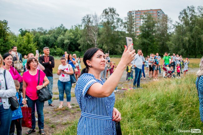 Яскраво, повітряно, незабутньо: фінальний день фестивалю «Aerosfera» у Луцьку. ФОТО