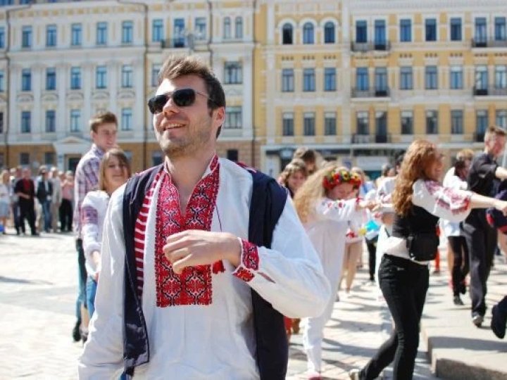 День вишиванки 2025 року: історія, українські традиції