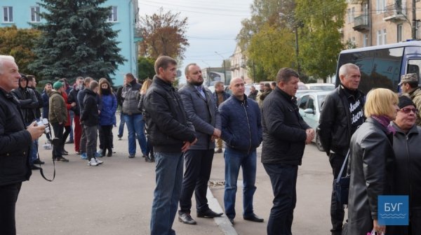 У Нововолинськ привезли тіло військового Олександра Смирнова