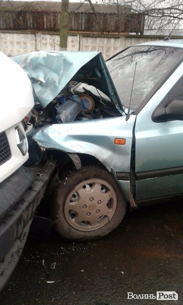 У ДТП на Ківерцівській постраждало троє людей. ФОТО