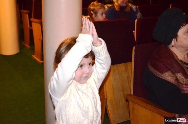 Андрій Покровський влаштував новорічне свято для 200 дітей