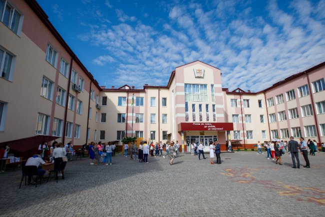 Вільна ініціатива, прогресивні думки та незалежність: вперше у Луцьку – (не)конференція педагогів. ФОТО