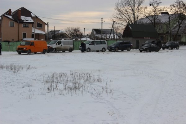 «Я тебе вилікую зараз», - полковник міліції активісту луцького Автомайдану. ФОТО. ВІДЕО