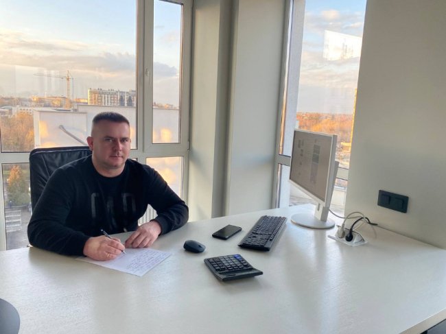 На яких маршрутах у Луцьку їздять комфортабельні та сучасні автобуси*