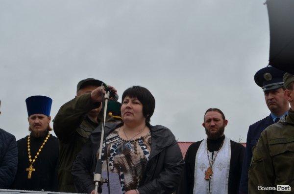 У Луцьку складали військову присягу під дощем